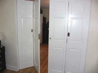 bi-fold doors seperating two rooms